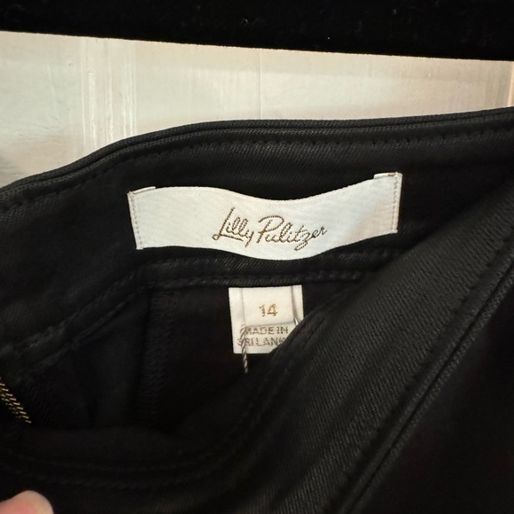 NWT Lilly Pulitzer Fairview Stretch Coated Mini Skirt Noir - Picture 7 of 9